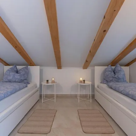 Holiday home Antonia, A Beautiful Pool In A Large 1900 Sqm Garden *